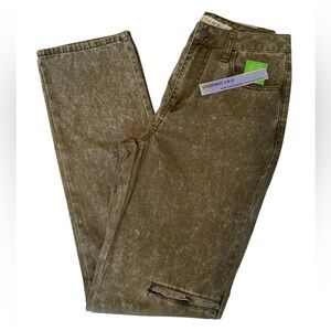 TINSELTOWN Olive Midrise Relaxed Straight Cargo Jeans Size 0/24 *NEW*
